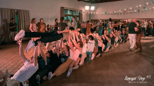 Limoges'Hop #5 - soirée d'ouverture du vendredi

Partage libre à des fins non promotionnelles ou commerciales, en créditant l'auteur (@lightexmachina).

© Alexandre - LIGHT EX MACHINA 2023, tous droits réservés.